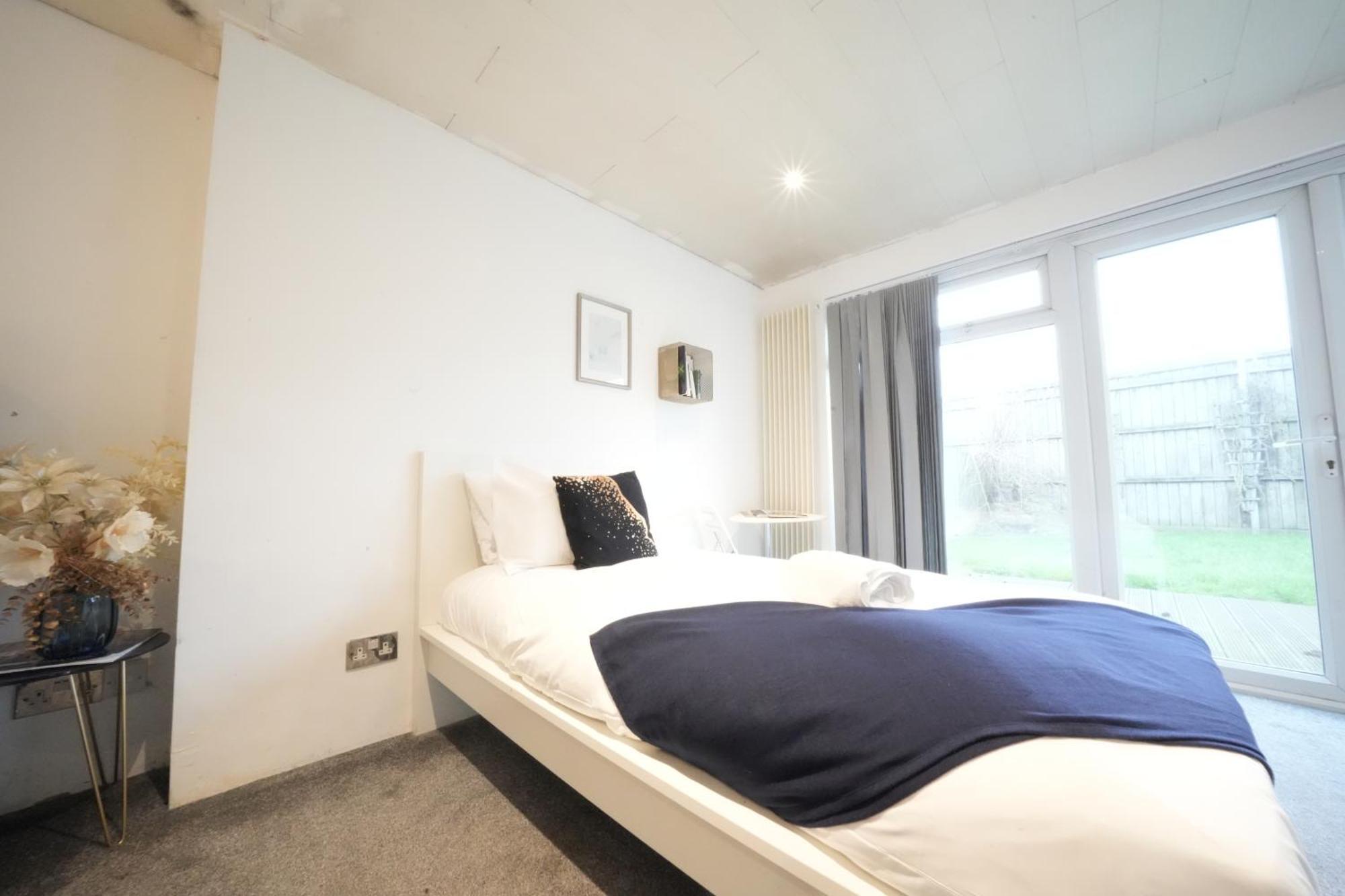 Airport Comfy Stay Harmondsworth Buitenkant foto