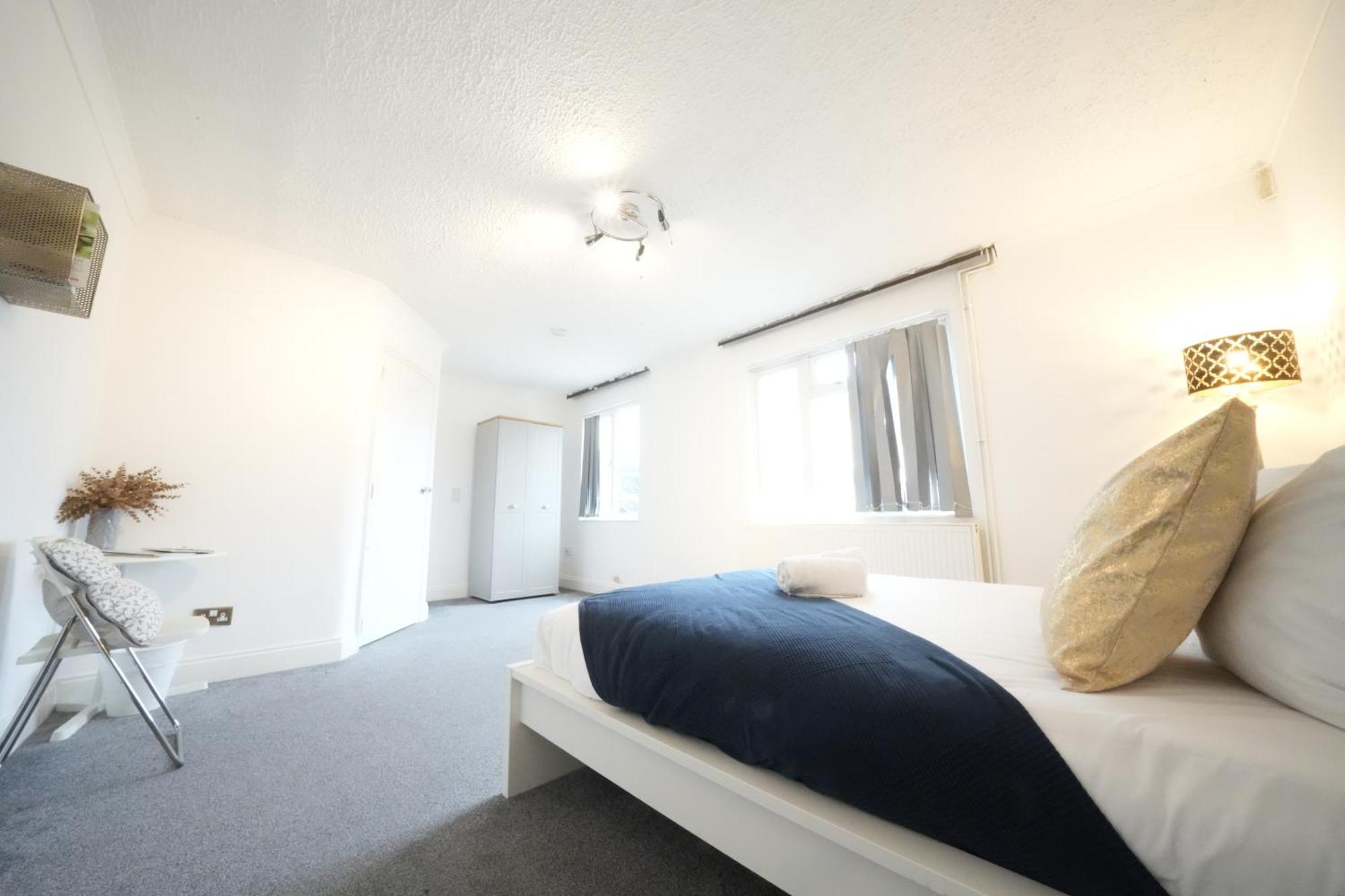 Airport Comfy Stay Harmondsworth Buitenkant foto